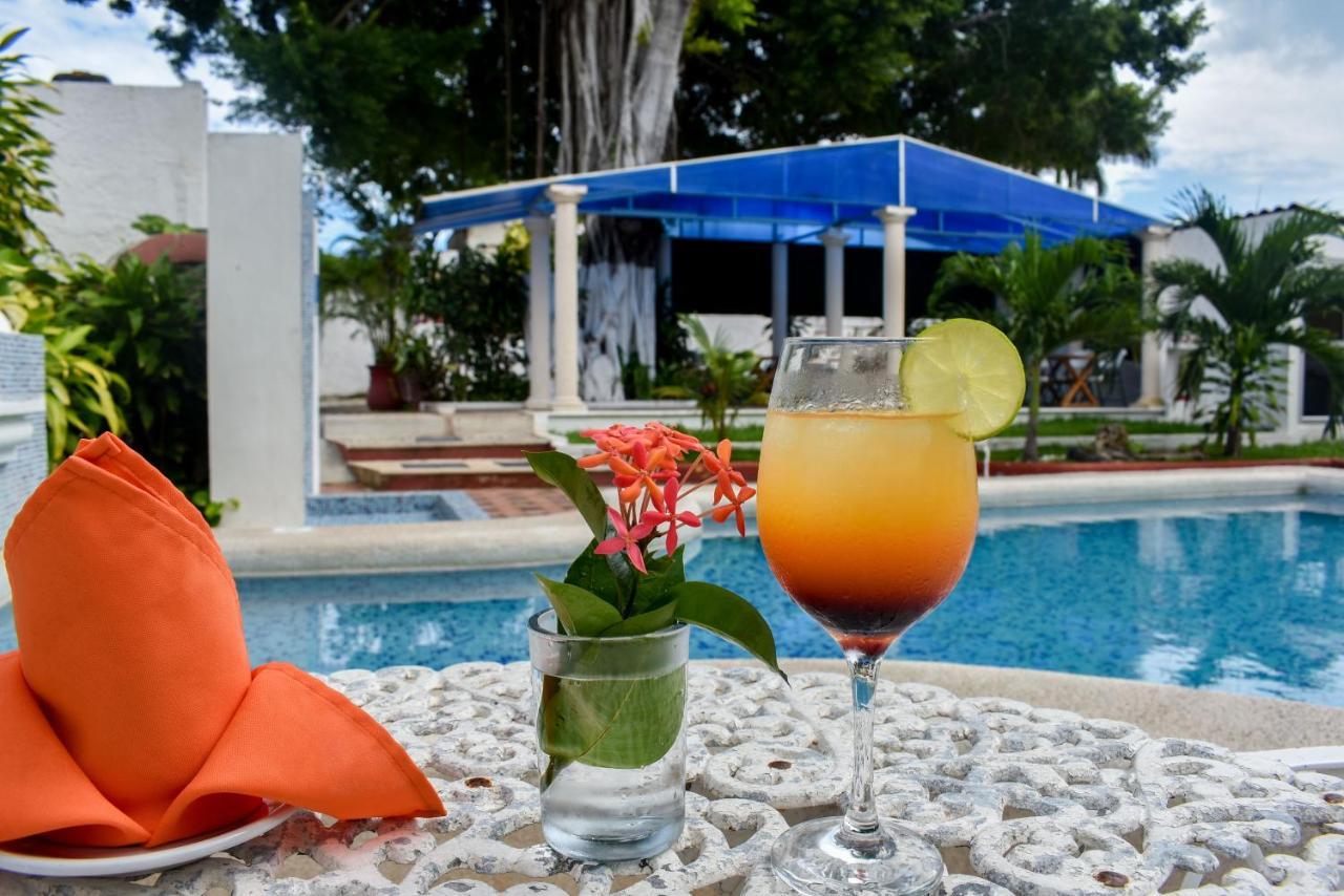 Hotel Maria De Lourdes แคนคูน ภายนอก รูปภาพ