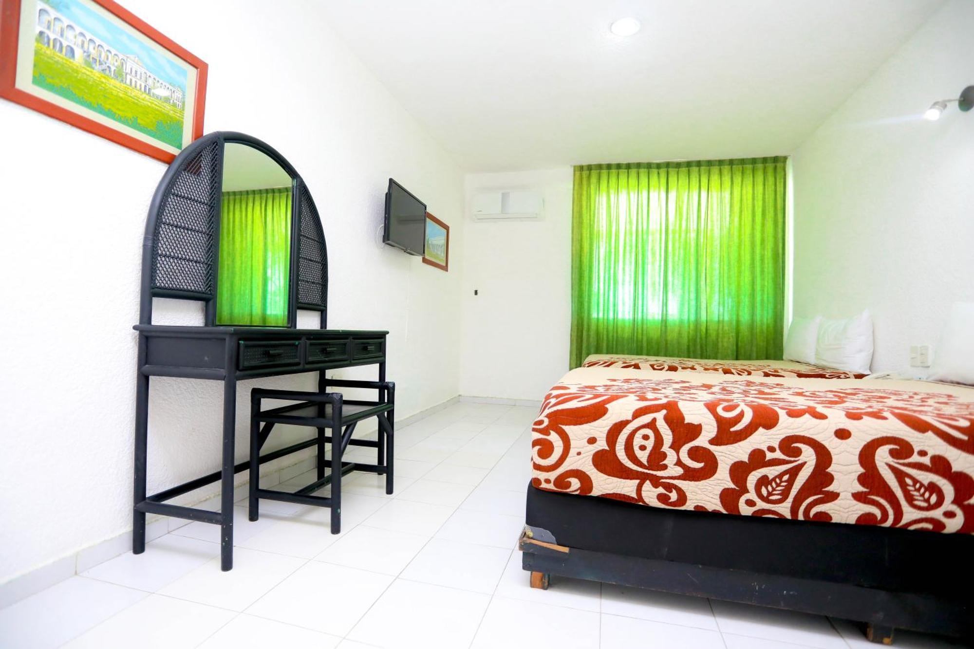 Hotel Maria De Lourdes แคนคูน ภายนอก รูปภาพ